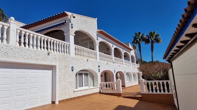 5 makuuhuone Huvila myytävänä paikassa Moraira, Teulada-Moraira mukana uima-altaan 
autotalli - 1 150 000 € (Ref: 5406332)