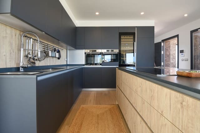 4 makuuhuone Huvila myytävänä paikassa Javea / Xàbia mukana uima-altaan 
autotalli - 1 490 000 € (Ref: 5406450)