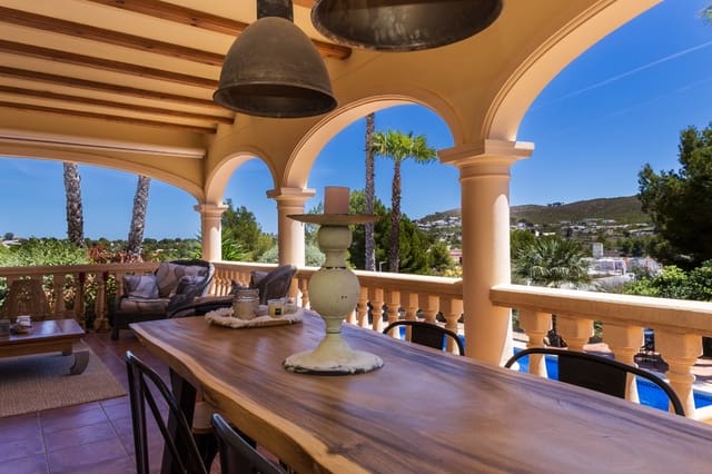 Chalet de 3 habitaciones en Javea / Xàbia en venta con piscina - 749.000 € (Ref: 5406535)