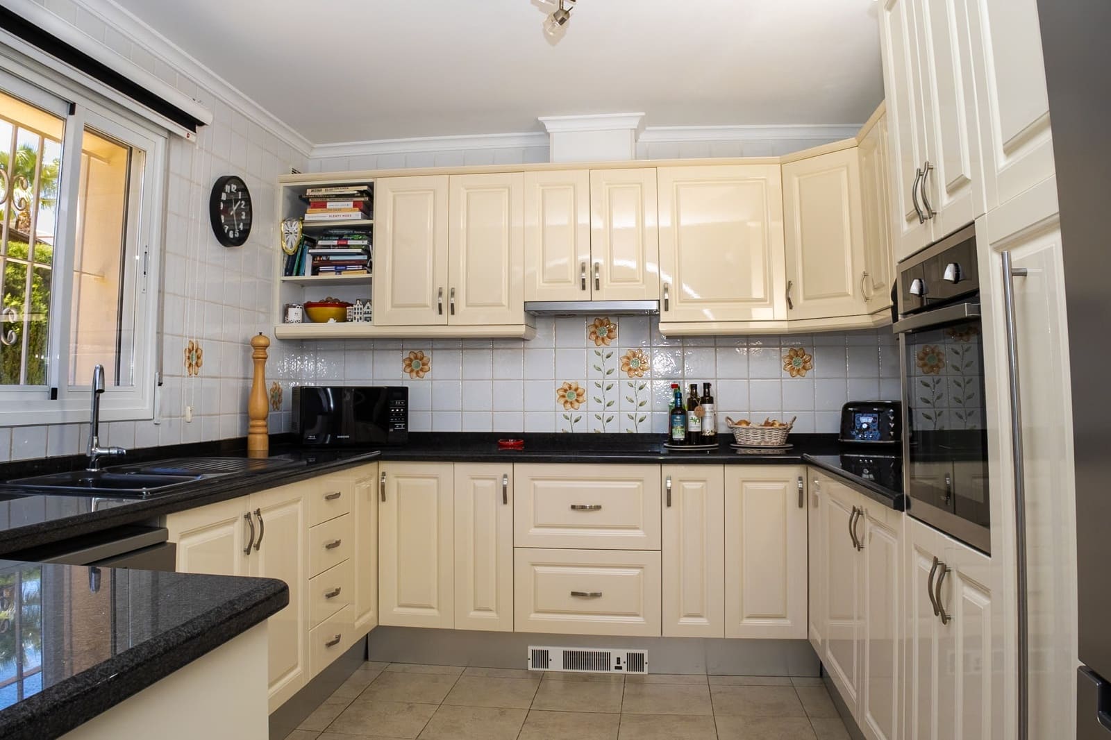 3 bedroom Villa for sale in Javea / Xabia with pool - € 749,000 (Ref: 5406535)