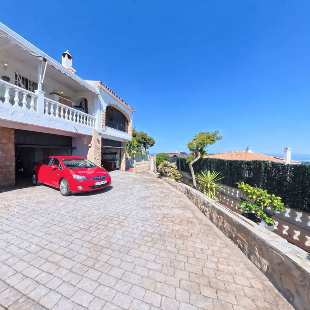 2 bedroom Villa for sale in Denia - € 549,000 (Ref: 5407236)