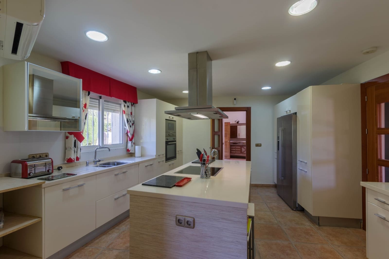 4 soveværelse Villa til salg i Javea / Xabia med swimmingpool garage - € 995.000 (Ref: 5407311)