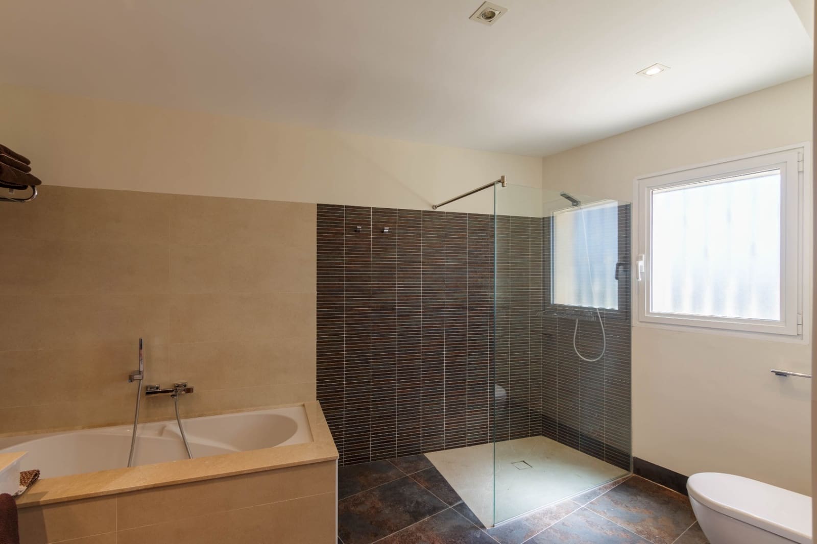 4 soveværelse Villa til salg i Javea / Xabia med swimmingpool garage - € 995.000 (Ref: 5407311)