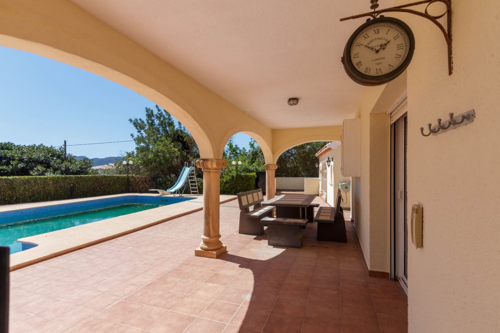 4 soveværelse Villa til salg i Javea / Xabia med swimmingpool garage - € 995.000 (Ref: 5407311)