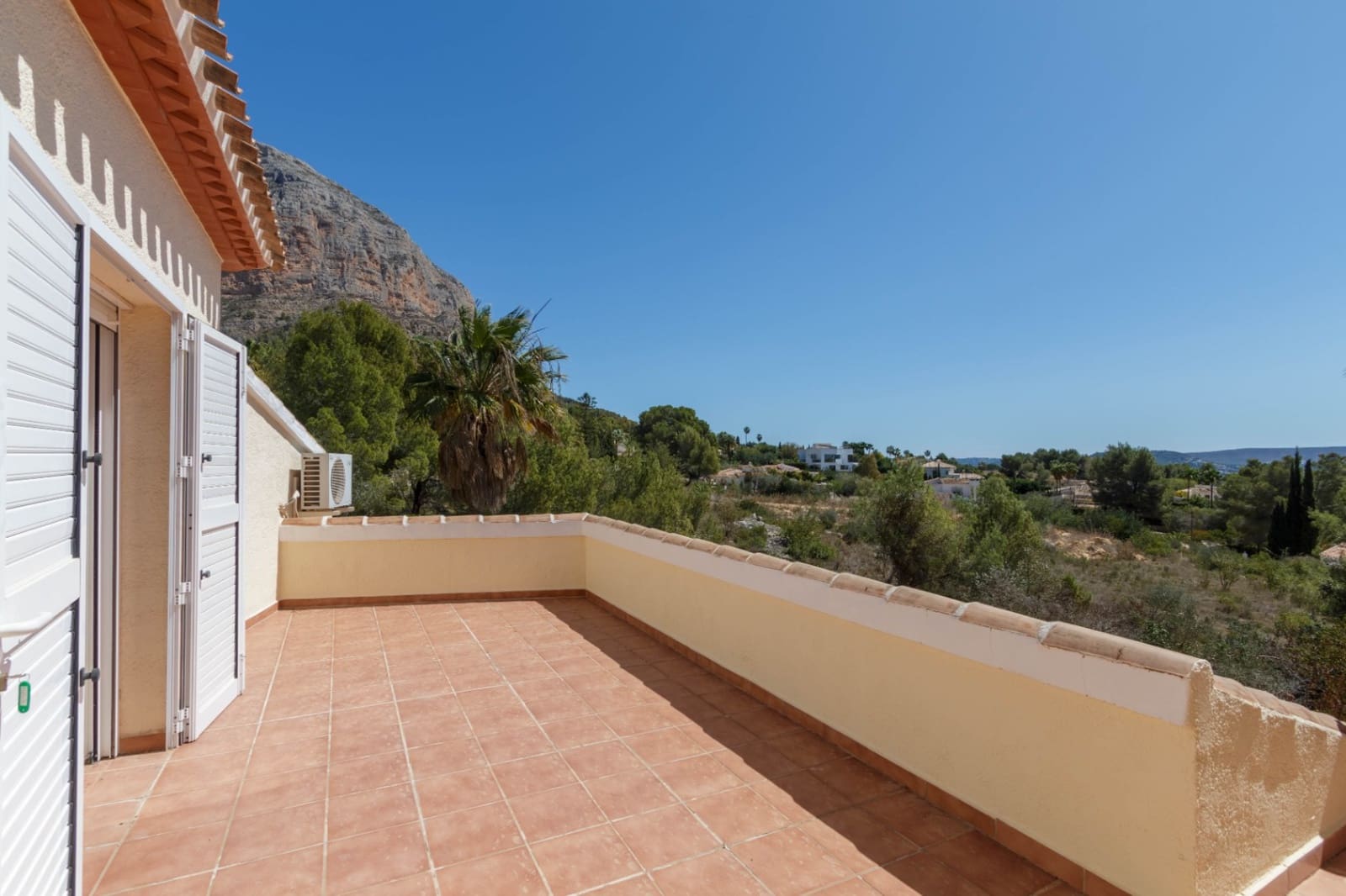 4 soveværelse Villa til salg i Javea / Xabia med swimmingpool garage - € 995.000 (Ref: 5407311)