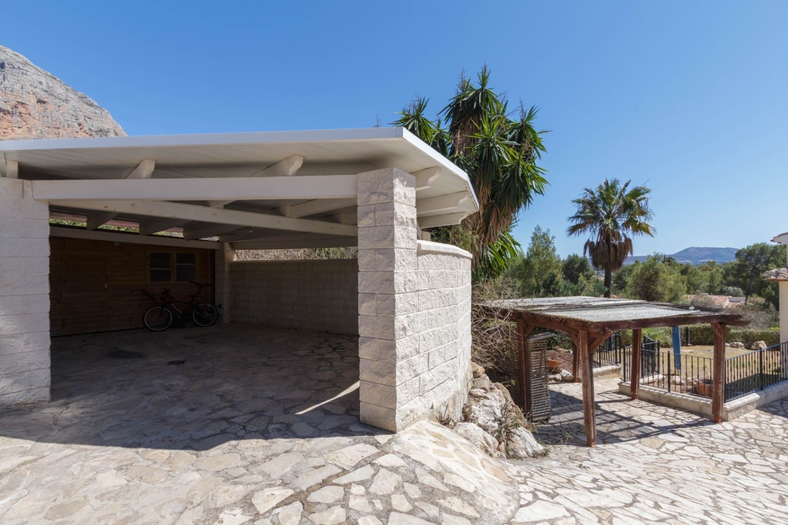 4 soveværelse Villa til salg i Javea / Xabia med swimmingpool garage - € 995.000 (Ref: 5407311)