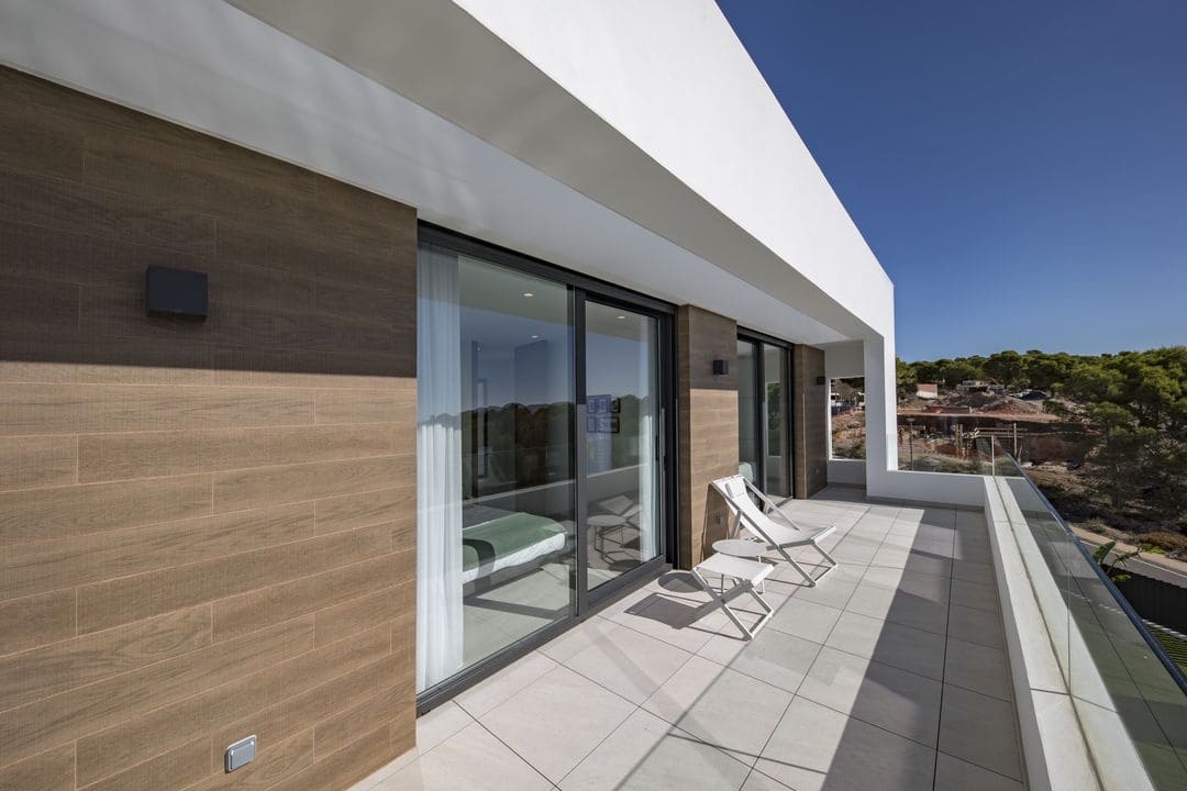 4 bedroom Villa for sale in Finestrat with pool garage - € 660,000 (Ref: 5518356)