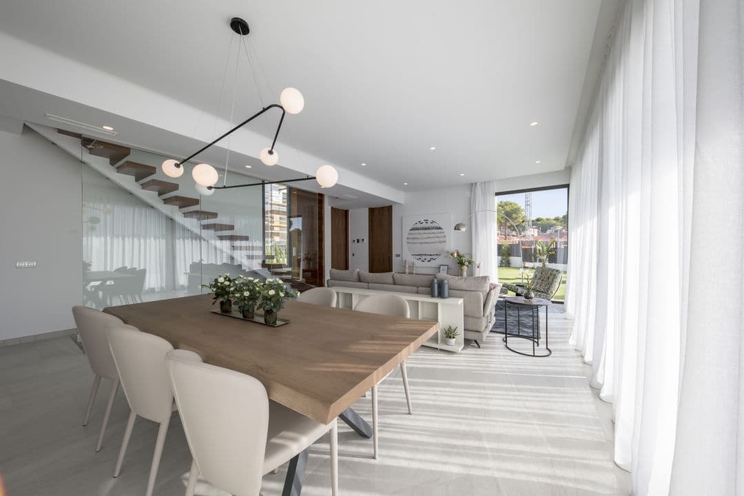 4 bedroom Villa for sale in Finestrat with pool garage - € 660,000 (Ref: 5518356)