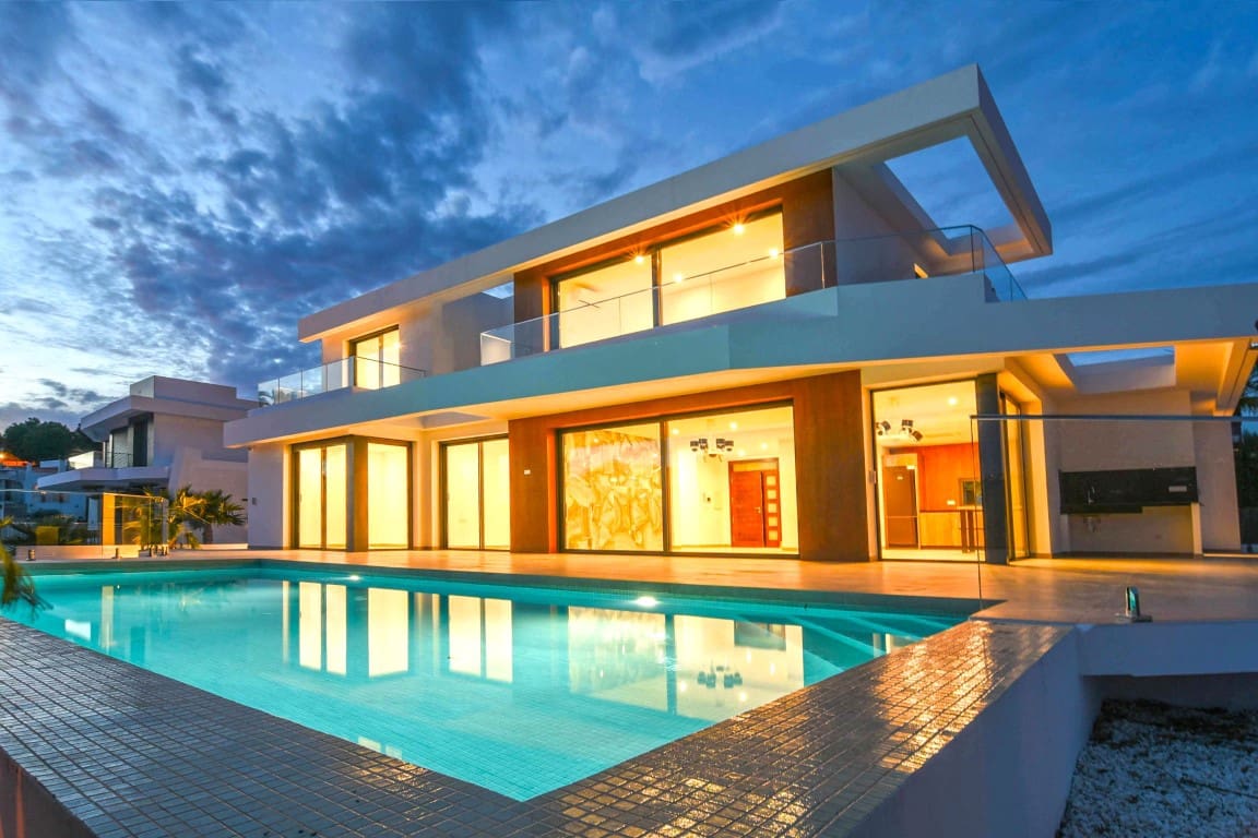 4 bedroom Villa for sale in Moraira with pool garage - € 1,100,000 (Ref: 5563367)