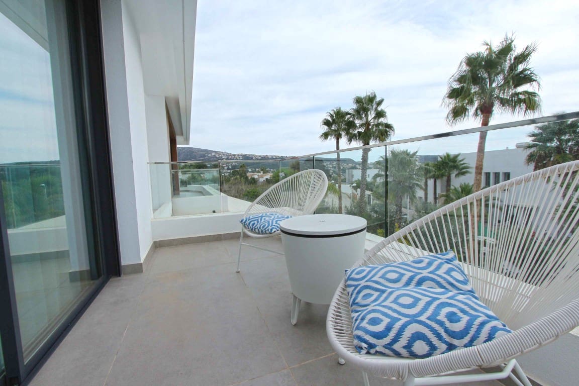 4 bedroom Villa for sale in Moraira with pool garage - € 1,100,000 (Ref: 5563367)