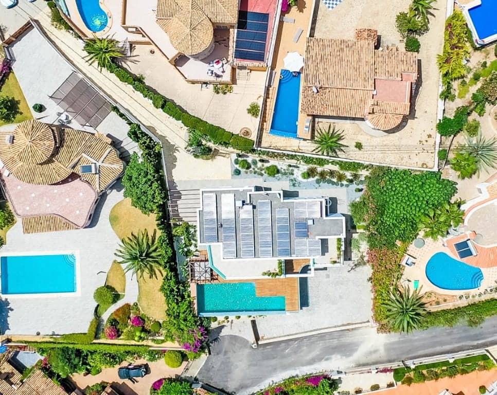 3 bedroom Villa for sale in Calpe / Calp with pool garage - € 3,200,000 (Ref: 5563371)