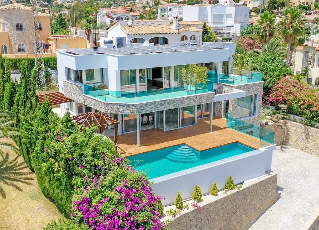 3 bedroom Villa for sale in Calpe / Calp with pool garage - € 3,200,000 (Ref: 5563371)