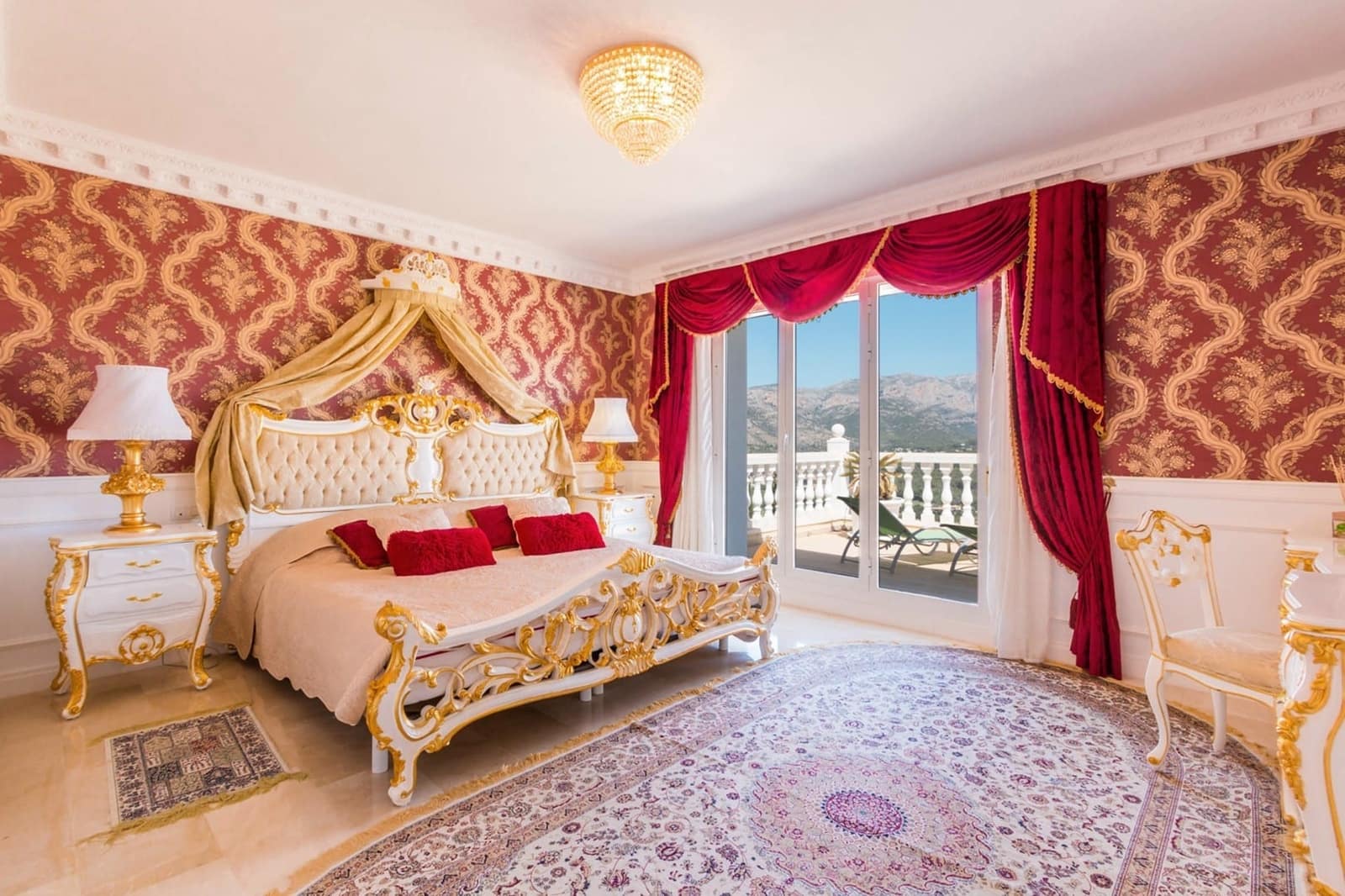 6 bedroom Villa for sale in Denia with pool garage - € 1,450,000 (Ref: 5563382)