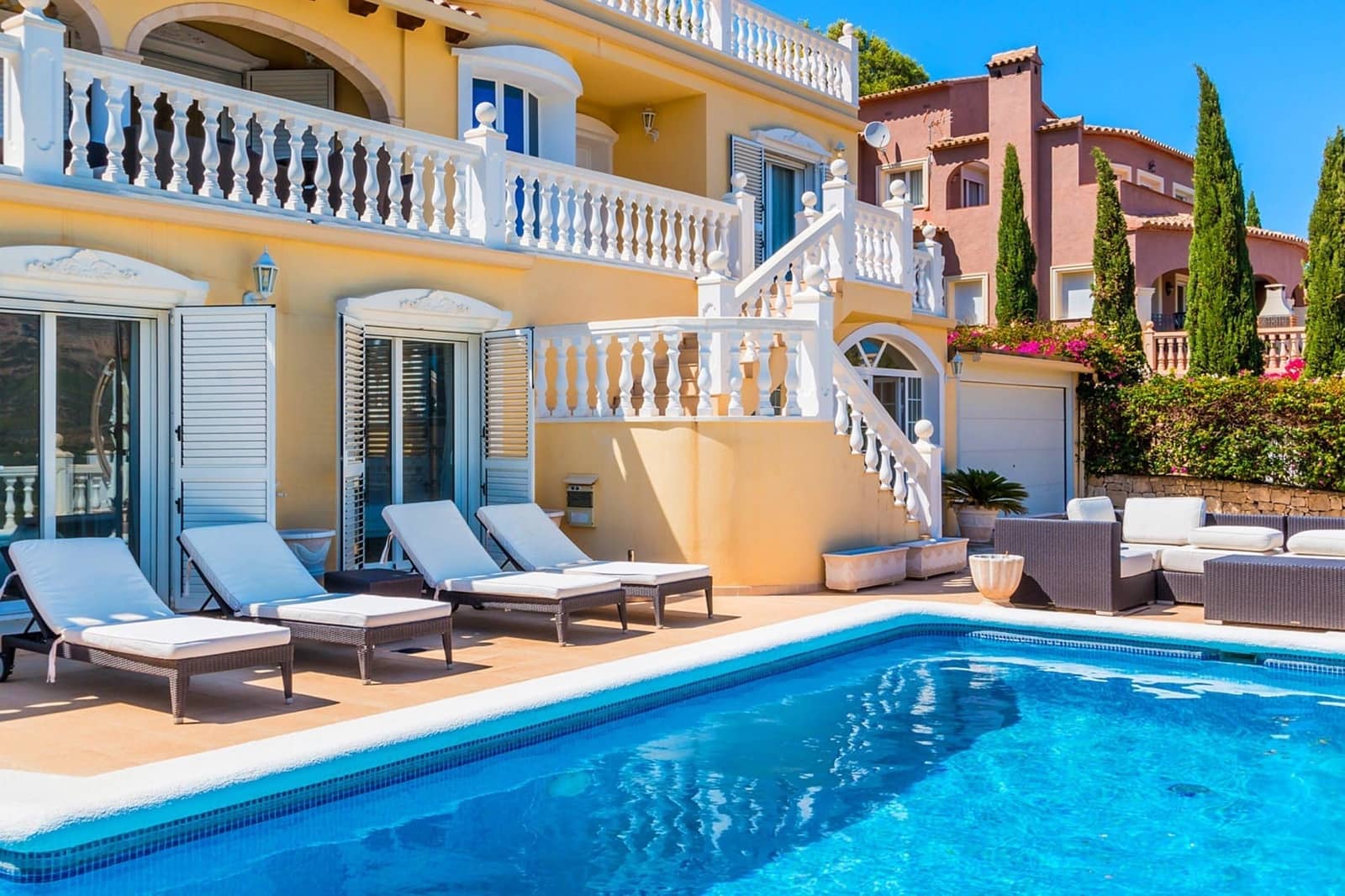 6 bedroom Villa for sale in Denia with pool garage - € 1,450,000 (Ref: 5563382)