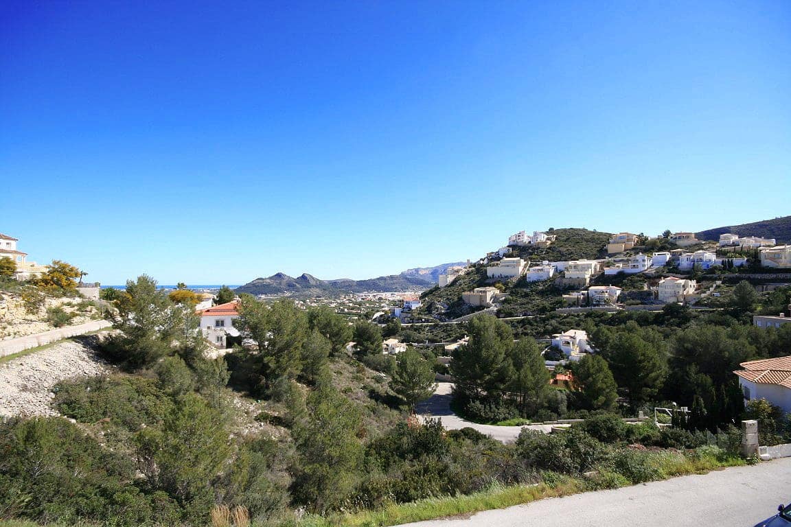 3 bedroom Villa for sale in Pedreguer with pool - € 559,999 (Ref: 5563478)