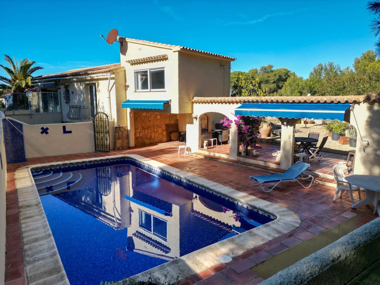 5 soveværelse Villa til salg i Javea / Xabia med swimmingpool - € 630.000 (Ref: 5563552)
