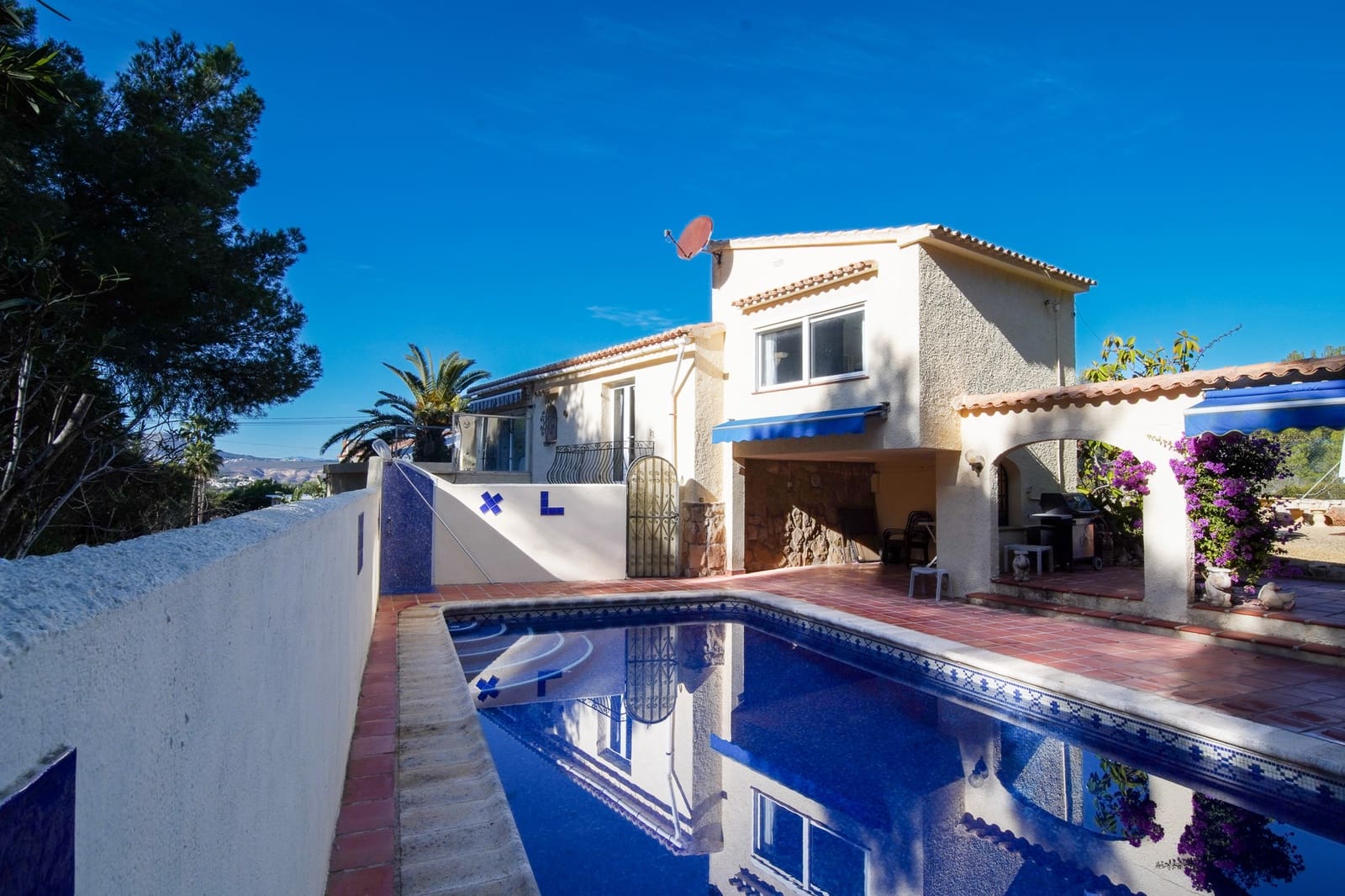 5 soveværelse Villa til salg i Javea / Xabia med swimmingpool - € 630.000 (Ref: 5563552)