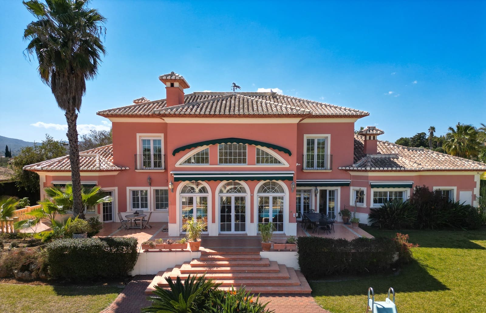 8 chambre Villa/Maison à vendre à Javea / Xabia avec piscine garage - 1 550 000 € (Ref: 5563562)