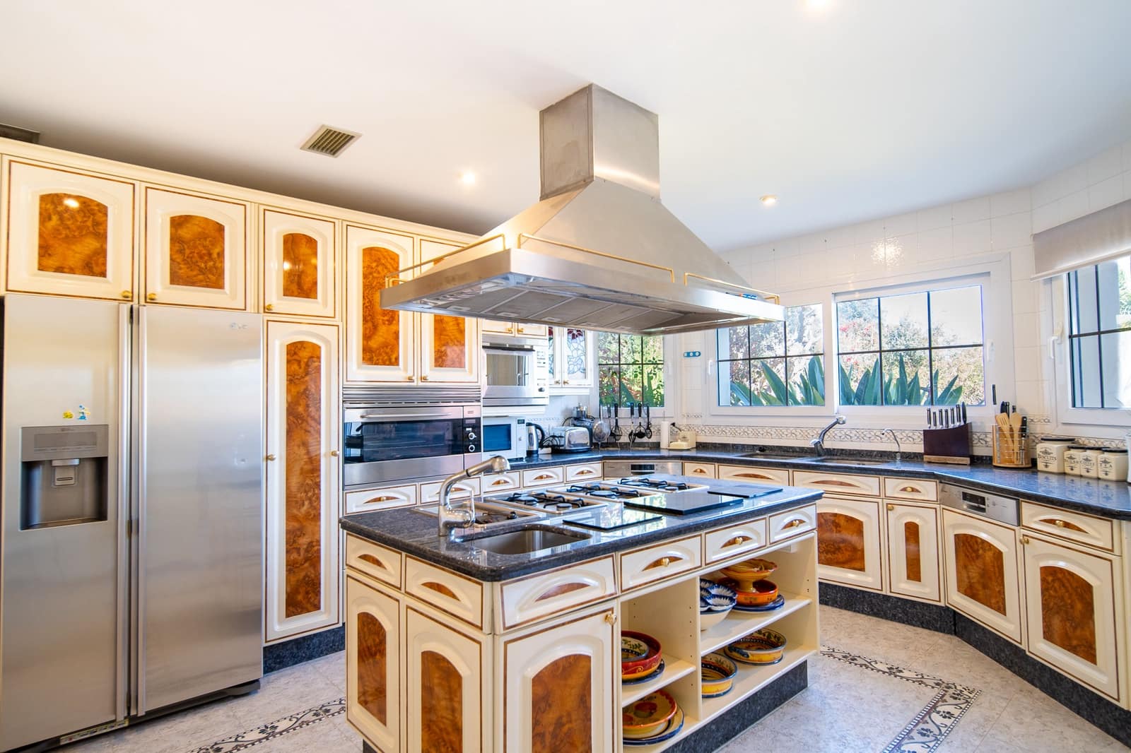 8 chambre Villa/Maison à vendre à Javea / Xabia avec piscine garage - 1 550 000 € (Ref: 5563562)