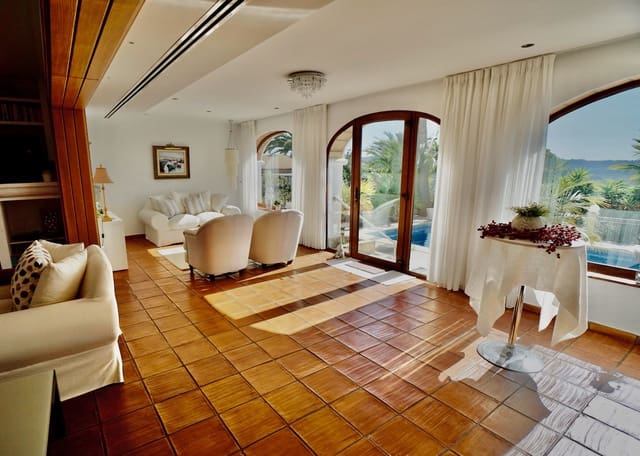 5 quarto Quinta/Casa Rural para venda em Benissa com piscina garagem - 1 800 000 € (Ref: 5563566)