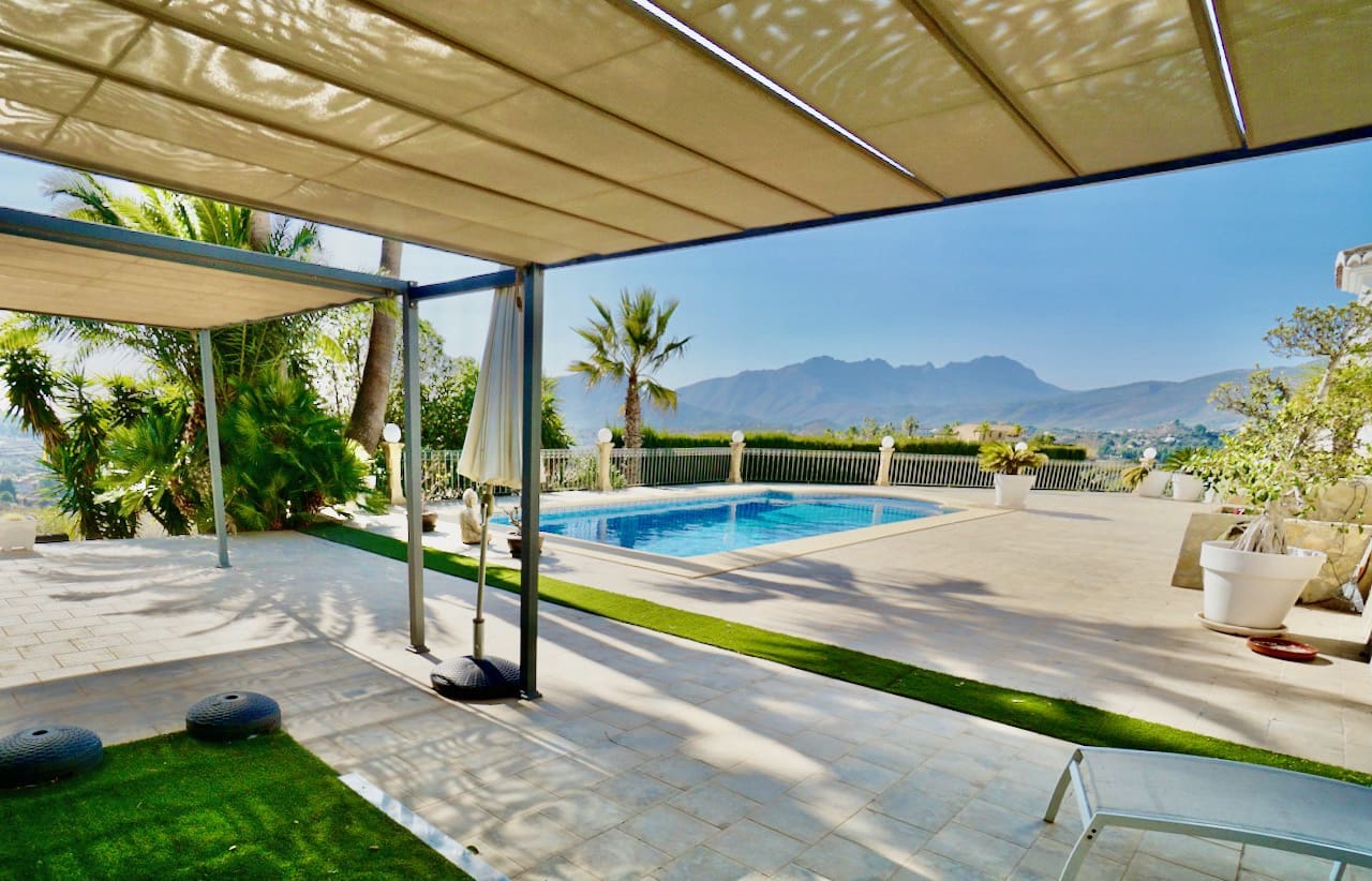 5 quarto Quinta/Casa Rural para venda em Benissa com piscina garagem - 1 800 000 € (Ref: 5563566)