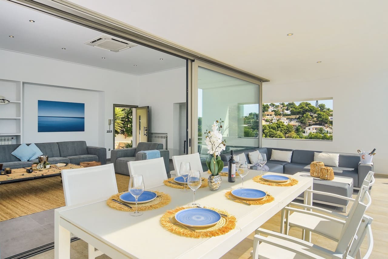 3 bedroom Villa for sale in Benissa with pool garage - € 1,150,000 (Ref: 5563585)