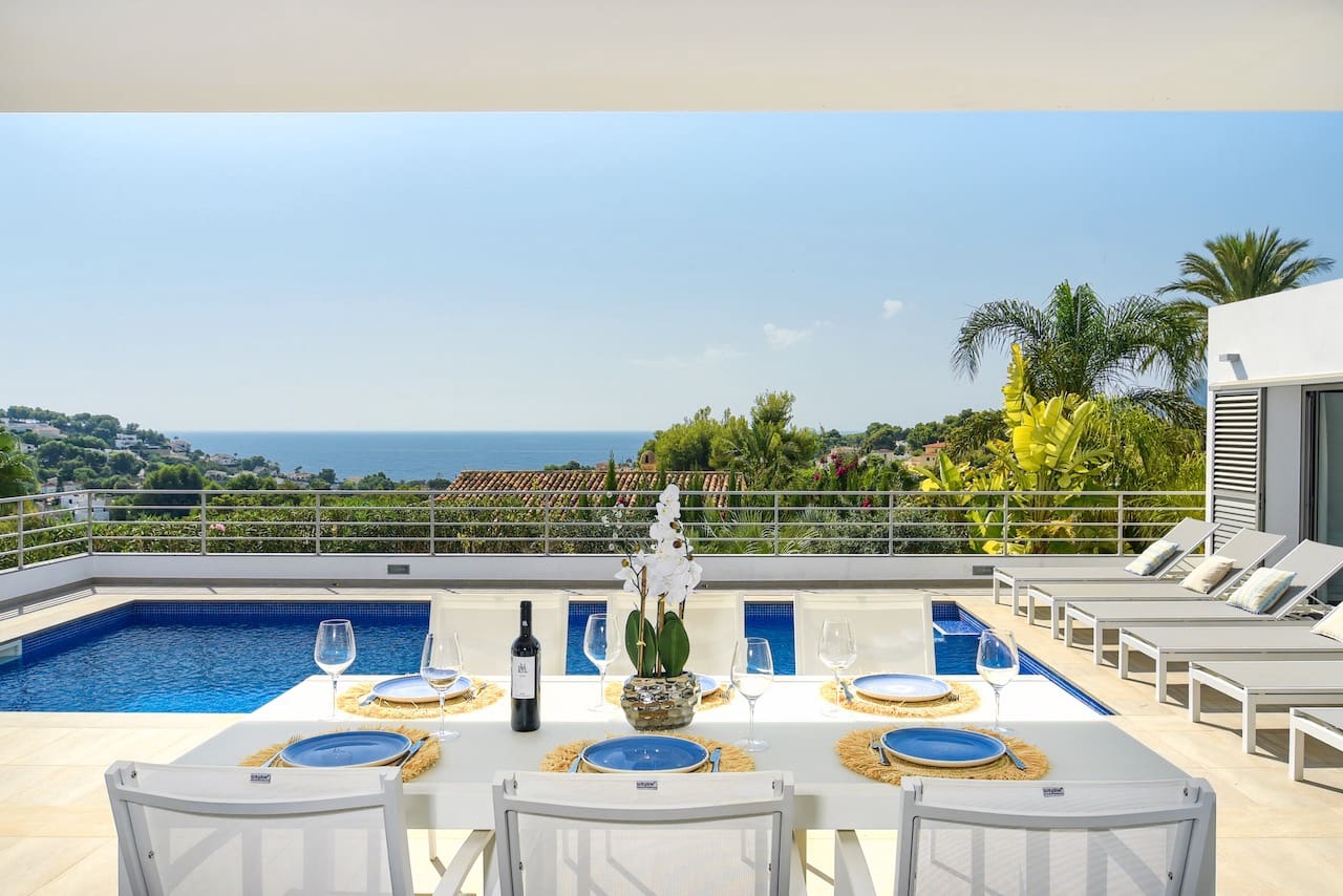 3 bedroom Villa for sale in Benissa with pool garage - € 1,150,000 (Ref: 5563585)