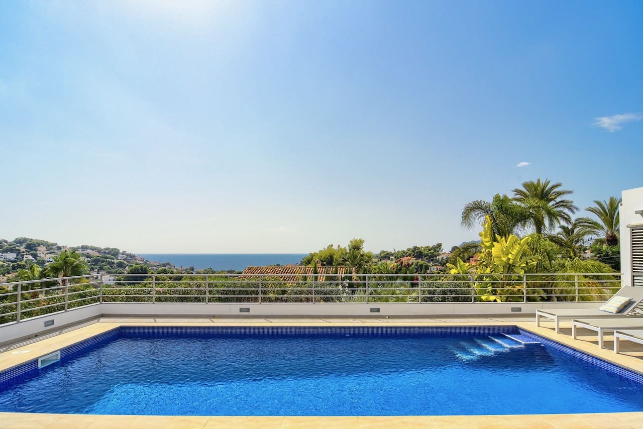 3 bedroom Villa for sale in Benissa with pool garage - € 1,150,000 (Ref: 5563585)