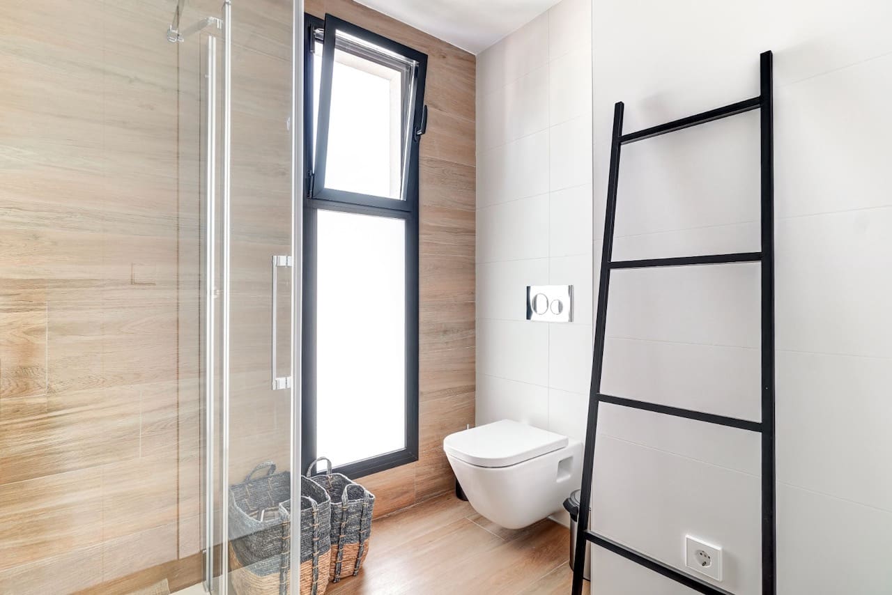 4 bedroom Villa for sale in Moraira with pool - € 1,200,000 (Ref: 5563661)