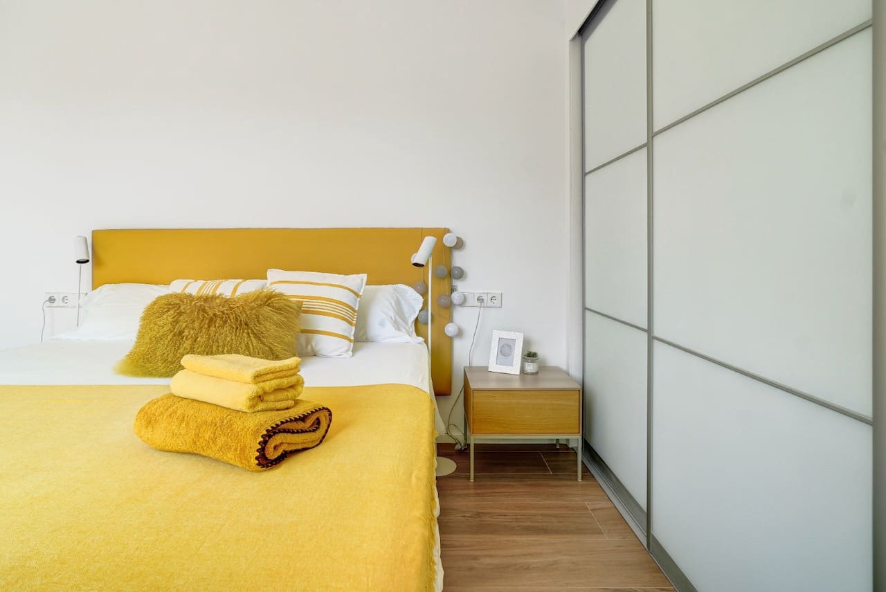 4 bedroom Villa for sale in Moraira with pool - € 1,200,000 (Ref: 5563661)