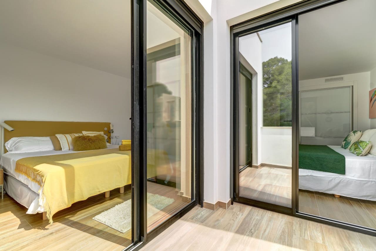 4 bedroom Villa for sale in Moraira with pool - € 1,200,000 (Ref: 5563661)