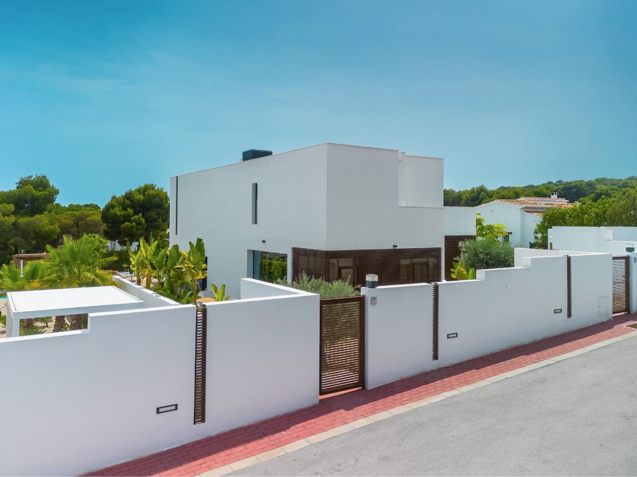 4 bedroom Villa for sale in Moraira with pool - € 1,200,000 (Ref: 5563661)