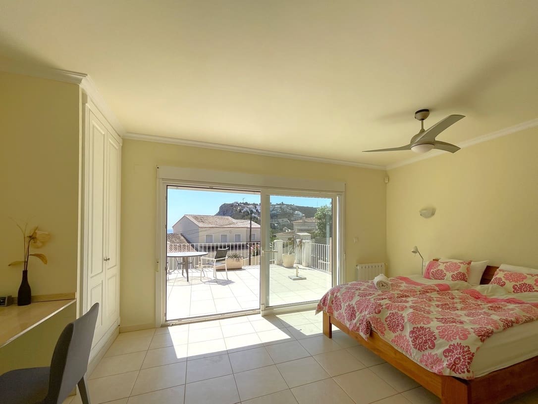 5 sypialnia Willa na sprzedaż w Moraira z basenem garażem - 825 000 € (Ref: 5563697)