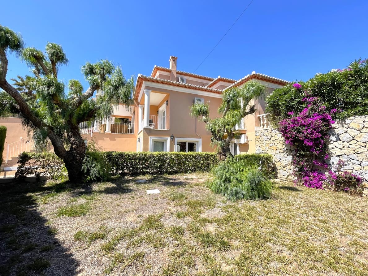 5 sypialnia Willa na sprzedaż w Moraira z basenem garażem - 825 000 € (Ref: 5563697)