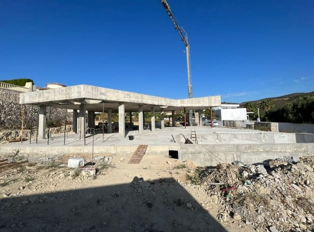 Chalet de 3 habitaciones en Benitachell / Benitatxell en venta con piscina garaje - 895.000 € (Ref: 8260424)