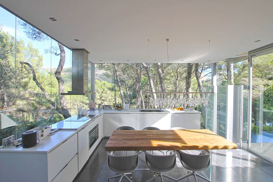 6 bedroom Villa for sale in Denia with pool - € 2,495,000 (Ref: 8260427)