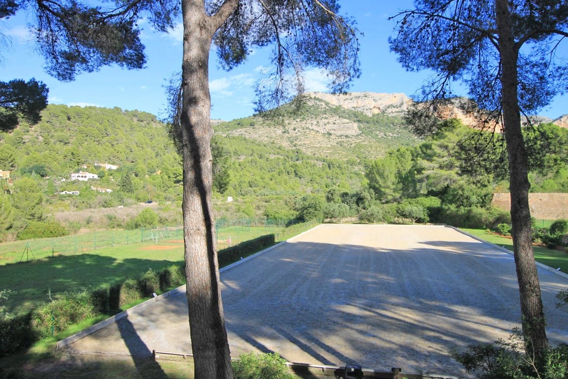 6 bedroom Villa for sale in Denia with pool - € 2,495,000 (Ref: 8260427)