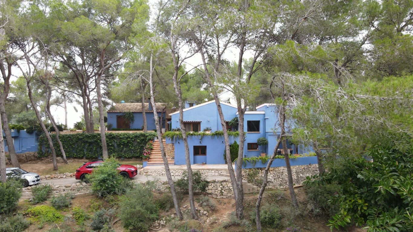 6 bedroom Villa for sale in Denia with pool - € 2,495,000 (Ref: 8260427)