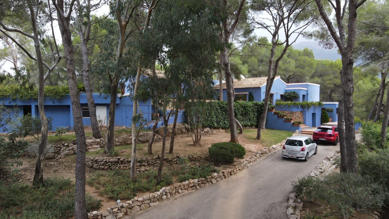 6 bedroom Villa for sale in Denia with pool - € 2,495,000 (Ref: 8260427)