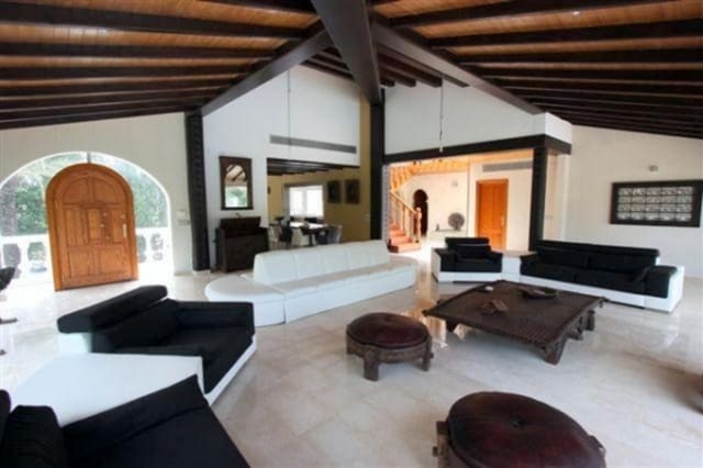 8 makuuhuone Huvila myytävänä paikassa Javea / Xàbia mukana uima-altaan 
autotalli - 2 000 000 € (Ref: 8260431)