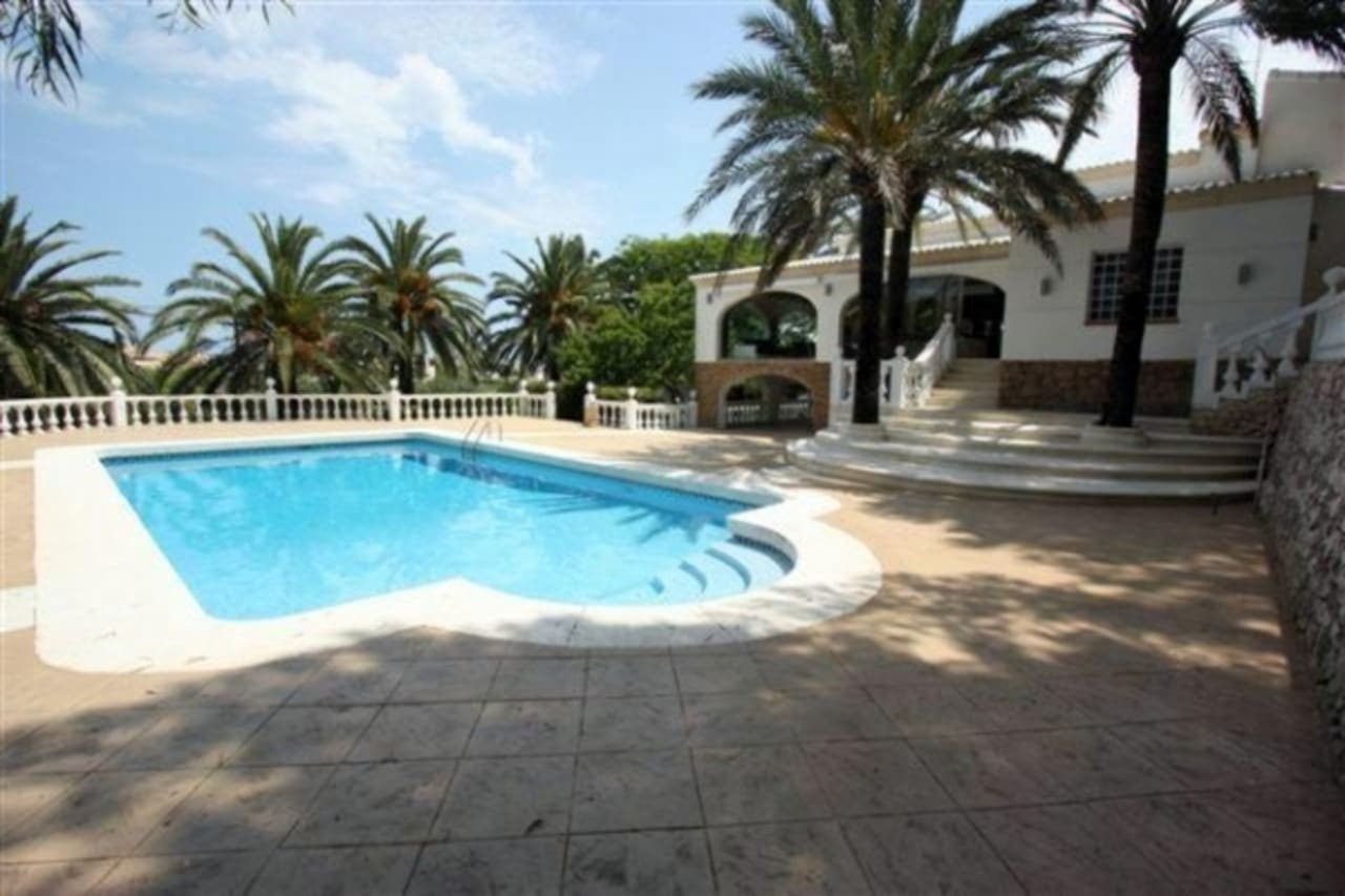 8 makuuhuone Huvila myytävänä paikassa Javea / Xabia mukana uima-altaan 
autotalli - 2 000 000 € (Ref: 8260431)