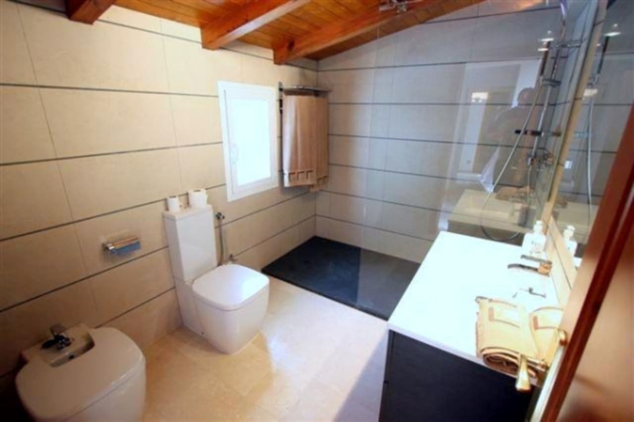 8 makuuhuone Huvila myytävänä paikassa Javea / Xabia mukana uima-altaan 
autotalli - 2 000 000 € (Ref: 8260431)