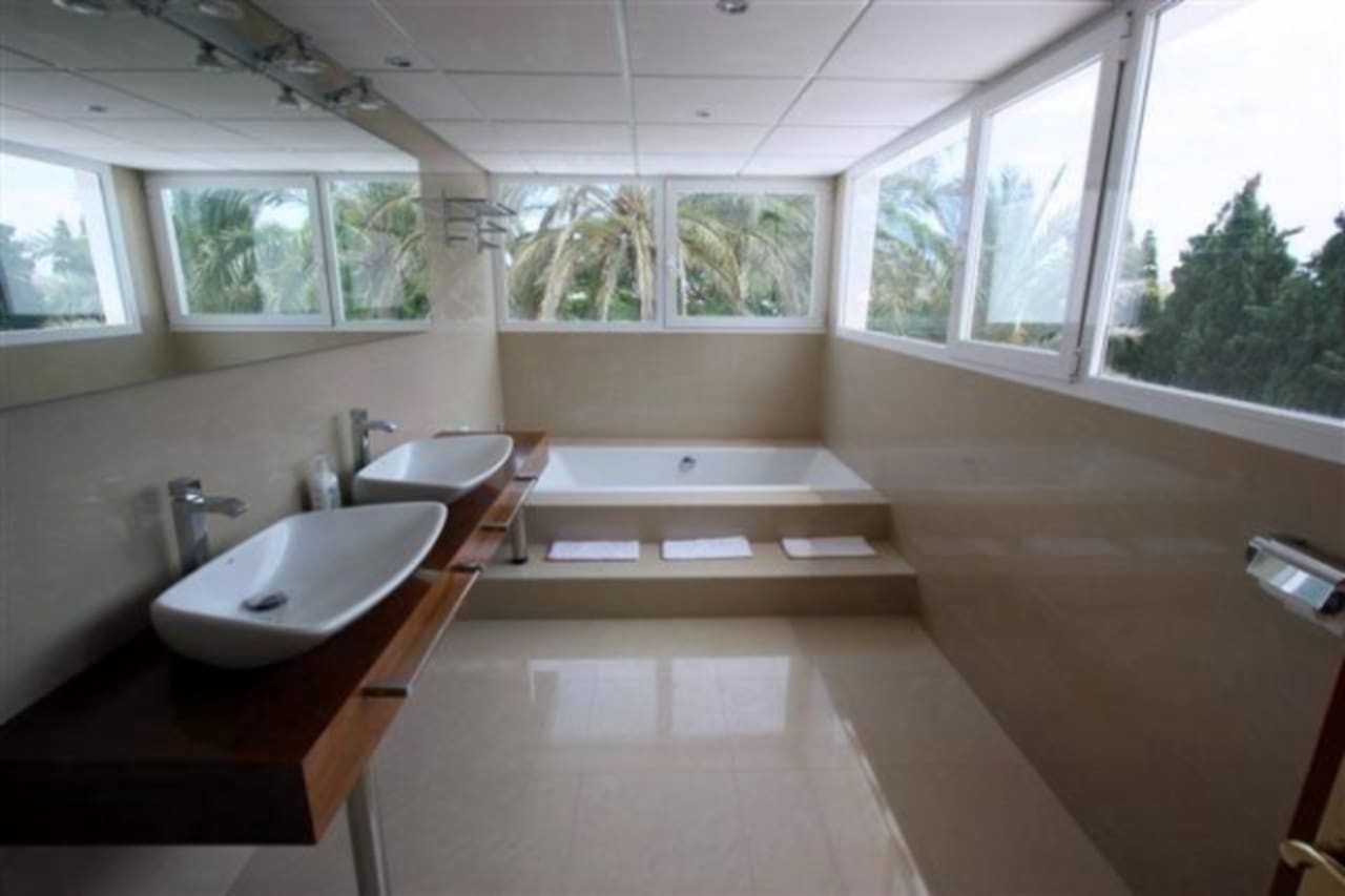 8 makuuhuone Huvila myytävänä paikassa Javea / Xabia mukana uima-altaan 
autotalli - 2 000 000 € (Ref: 8260431)