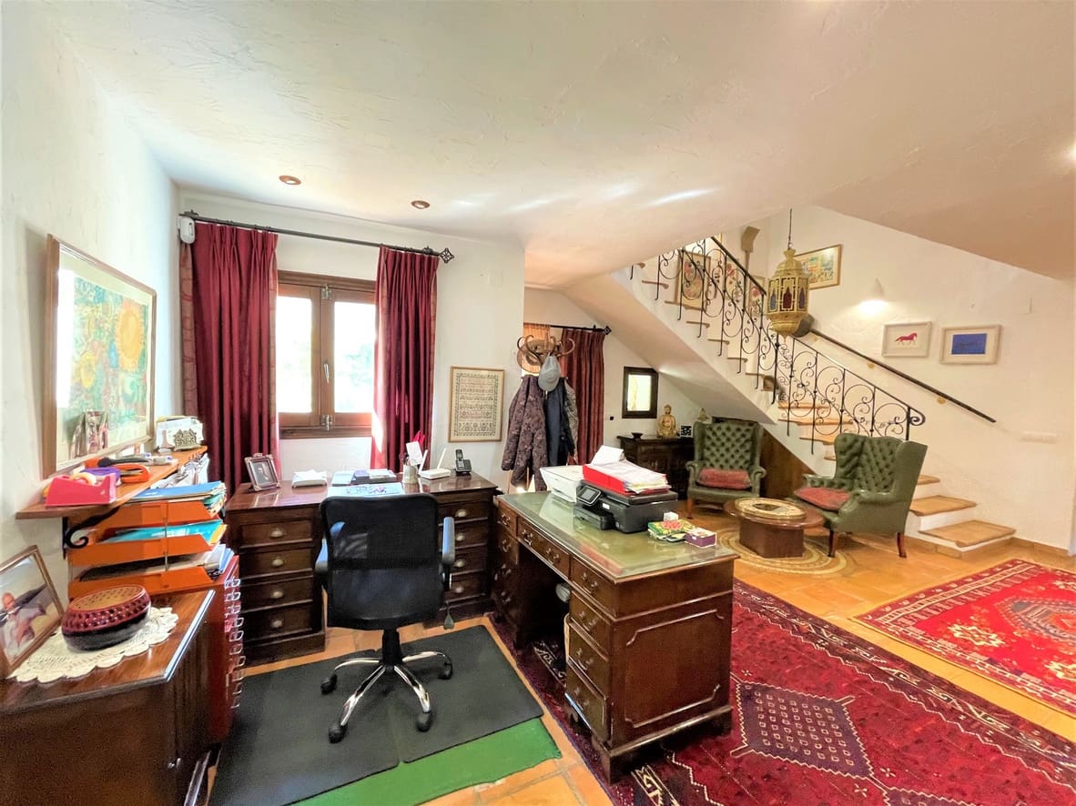 3 bedroom Villa for sale in Moraira with pool garage - € 850,000 (Ref: 8260441)