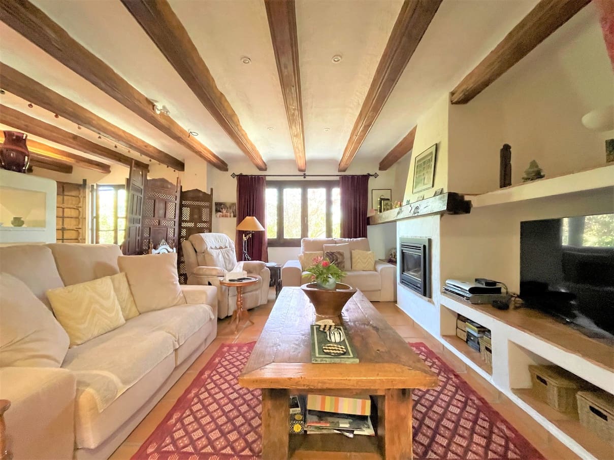 3 bedroom Villa for sale in Moraira with pool garage - € 850,000 (Ref: 8260441)