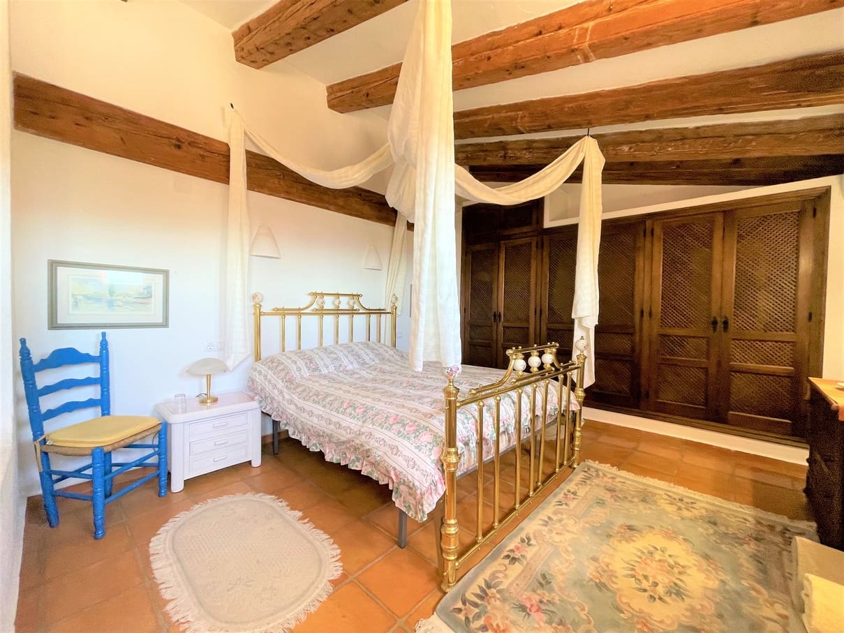 3 bedroom Villa for sale in Moraira with pool garage - € 850,000 (Ref: 8260441)