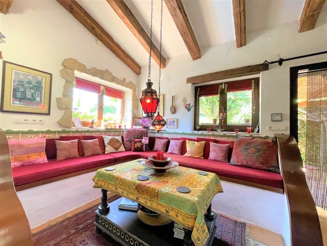 3 soveværelse Villa til salg i Moraira, Teulada-Moraira med swimmingpool garage - € 850.000 (Ref: 8260441)