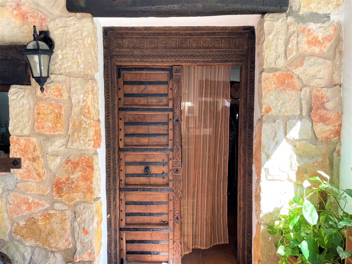 3 bedroom Villa for sale in Moraira with pool garage - € 850,000 (Ref: 8260441)