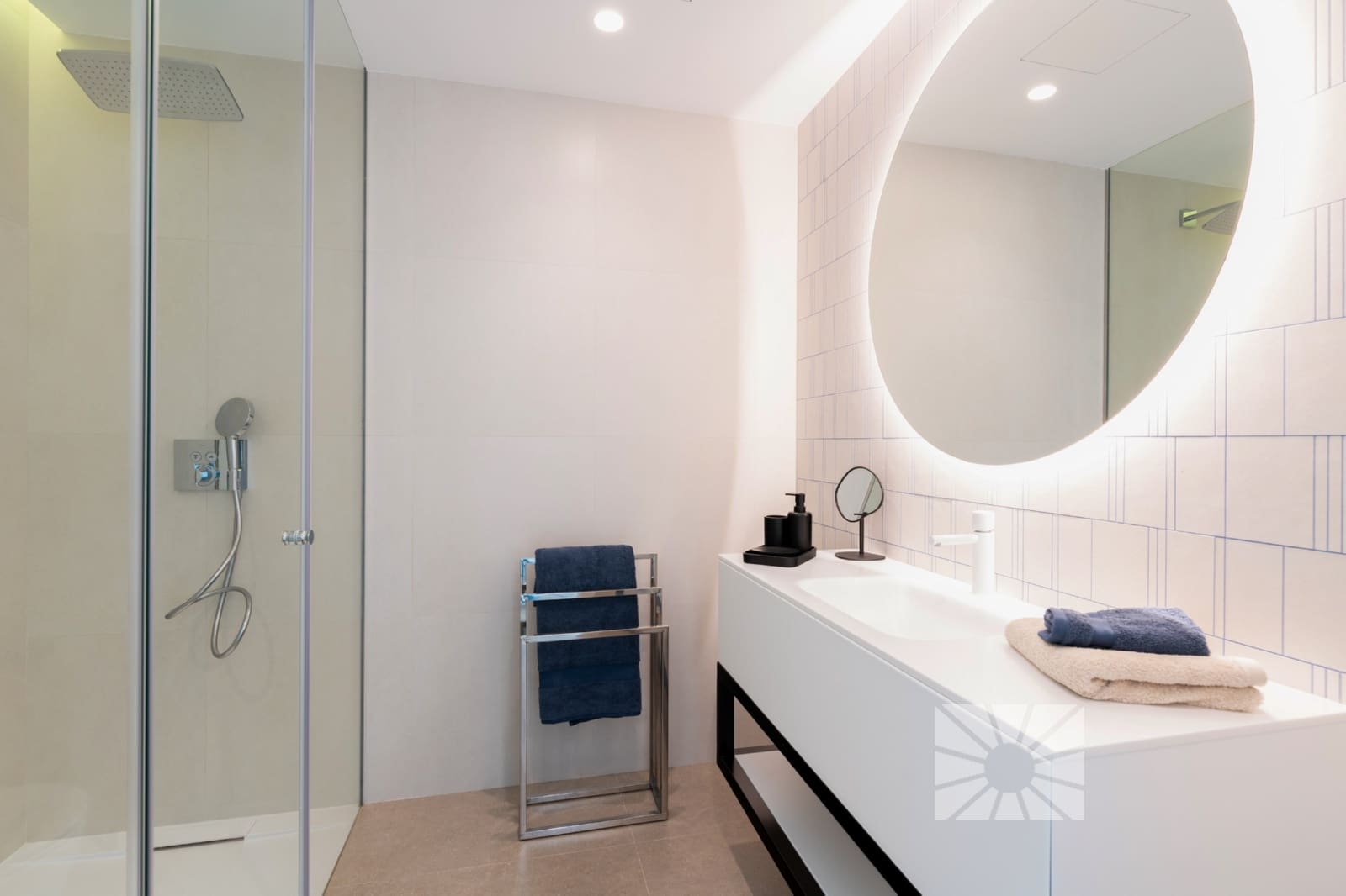 4 bedroom Villa for sale in Benitachell / Benitatxell with pool - € 2,950,000 (Ref: 8260443)