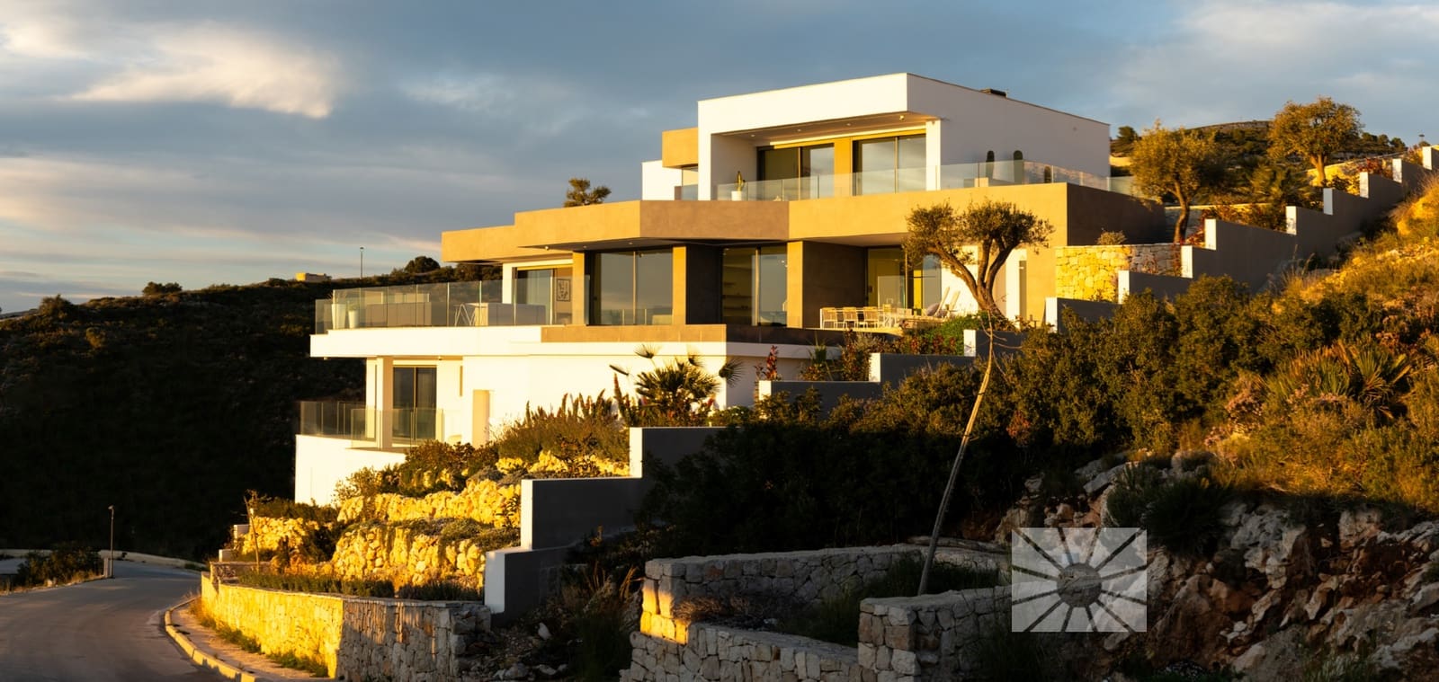 4 bedroom Villa for sale in Benitachell / Benitatxell with pool - € 2,950,000 (Ref: 8260443)